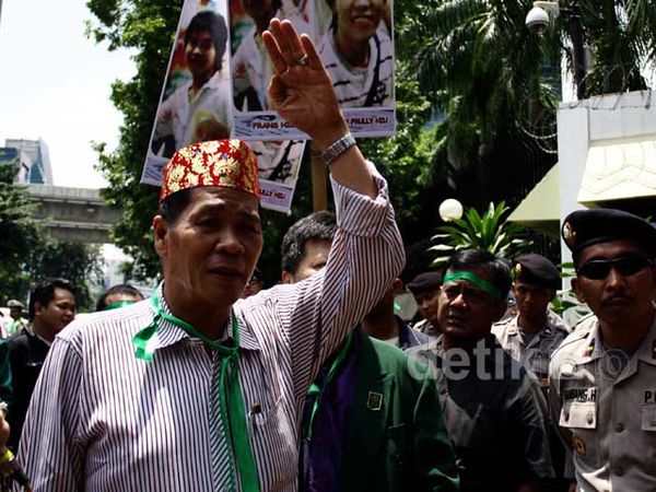 Anton Medan Tuntut Hiu Bersaudara Dibebaskan