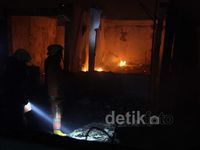70 Rumah di Tambora Hangus Terbakar