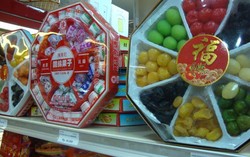 8 Manisan Imlek Dalam Kotak Segi 8 Ini Sarat Makna