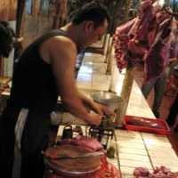 Tukang Bakso Menjerit Harga Daging Tak Kunjung Turun