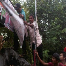 Massa PDIP Lamongan yang Demo di DPD Jatim Dituding Kader Gelap
