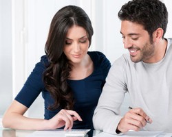 Perhatikan 5 Hal Ini Jika Berhubungan dengan Pria Lebih Muda