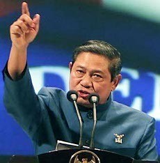 Jelang Pemanggilan Anas, SBY Tiba di Puri Cikeas