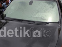Jendela Mobil Beling akan Diganti dengan Plastik?