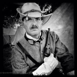 Berbekal iPhone, Fotografer Veteran Motret 50 Pernikahan