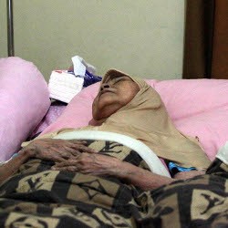 Aminah Cendrakasih Perlahan Mundur dari Panggung Hiburan