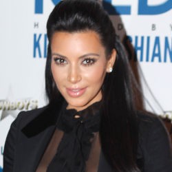 Hamil, Kim Kardashian Ingin Terlihat Tetap Seksi