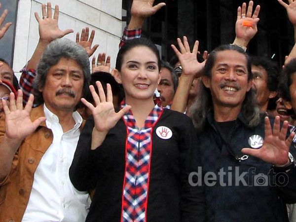 Rieke Sapa Warga Bandung