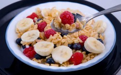 Sarapan Semangkuk Sereal Bikin Tubuh Tetap Bugar dan Langsing