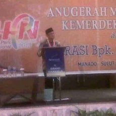 BJ Habibie Dianugerahi Medali Emas Kemerdekaan Pers