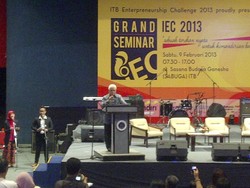 Beri Kuliah Wirausaha, Ini Pesan Hatta Rajasa ke Mahasiswa ITB