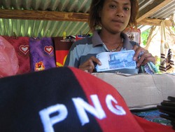 Kekurangan Uang Receh, Masyarakat Supiori Papua Serbu Kas Keliling BI