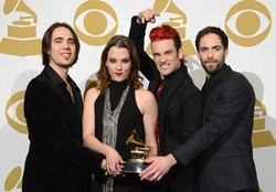 Halestorm Menang dari Iron Maiden, Anthrax, Megadeth, Lamb of God di Grammy Awards