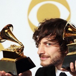 Gotye Bawa Pulang 3 Piala Grammy Awards 2013