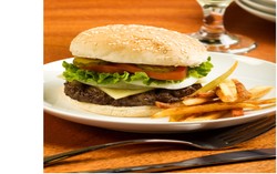 McDonalds Australia Gunakan Piring Keramik dan Gelas Kaca