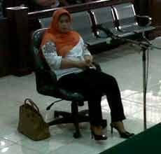 Eks Bupati Banyuwangi Ratna Divonis 5 Tahun Penjara