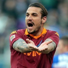 Osvaldo Ngotot Eksekusi Penalti Roma karena Ingin Bantu Tim