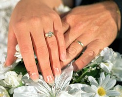 8 Tips Beli Cincin Pernikahan Agar Tak Menyesal di Kemudian Hari