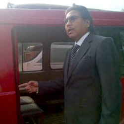 Hotma: Apakah Semua Angkot di Jakarta Pintunya Tertutup?