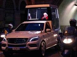 Paus Benediktus XVI Wariskan Mercy