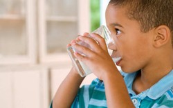 Ini Dia 4 Alasan Mengapa Anak Dianjurkan Minum Susu!