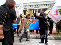 Demo Tolak Hakim Agung Pro Narkoba