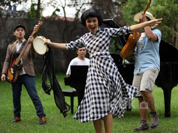 Garap Video Klip, Andien Gandeng Luna Maya