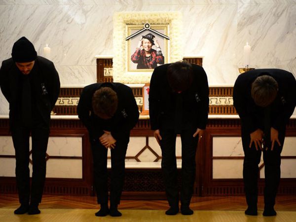 Ulala Session Berduka