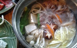 Slruuup! Nikmatnya Pesta Shabu Tanpa Rasa Bersalah!