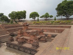 Wow Mojokerto Punya Pemandian Kuno Yang Ditemukan Oleh Tikus