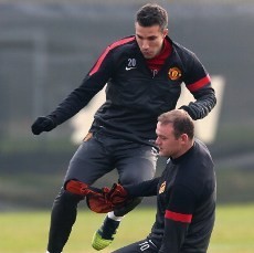 Essien Sebut Setan Merah Punya Lini Serang Fantastis