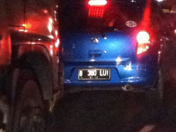 Pelat Nomor B360 LU!