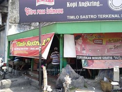 Siang Hari di Solo, Waktunya Icip Timlo Sastro Pasar Gede