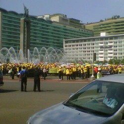 Tuntut Keadilan dari Kejagung, Karyawan Indosat Unjuk Rasa di HI