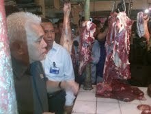 Sidak ke Pasar Klender, Hatta Dicurhati Pedagang Daging