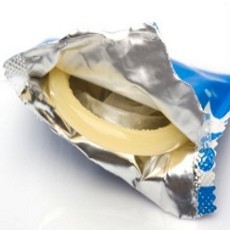 Pelajar Akan Diajari Pasang Kondom