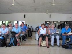 Pesawat Terus Delay, Harus Bagaimana?