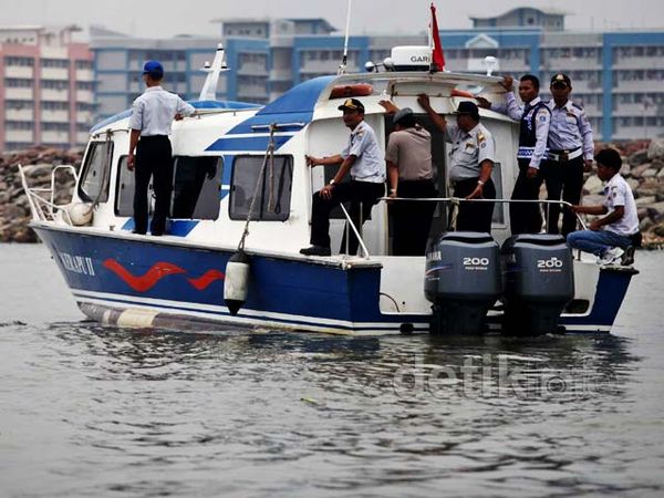 Kapal Gratis untuk Warga Rusun Marunda