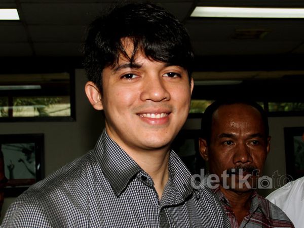 Irwansyah Daftar Jadi Caleg