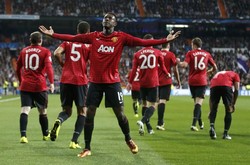 Meski lebih banyak bertahan, MU unggul lebih dulu lewat gol Danny Welbeck di babak pertama. REUTERS/Juan Medina.