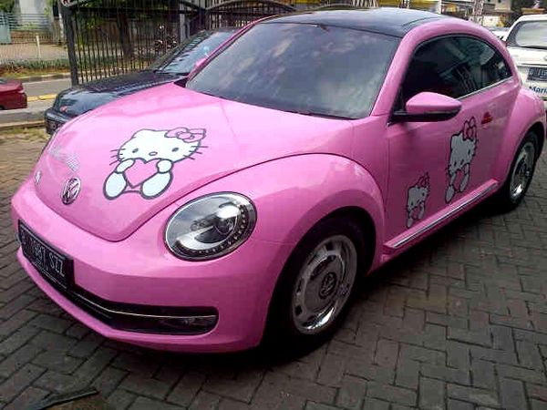 Kado Valentine Beetle Hello Kitty