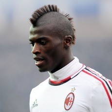 Demi Milan, Niang Perbaiki Sikap