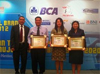 BCA Raih Lima Penghargaan di Infobank Digital Brand of the Year 2012