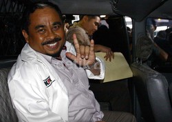 Ke Guntur, Assegaf Sampaikan Pencekalan Anak Ustadz Hilmi ke Luthfi