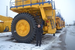 Truk Raksasa Transformer Buatan Belarus Ini Diekspor ke Indonesia