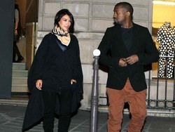 Kim Kardashian Diturunkan dari Pesawat di New York