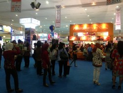 Booking via Aplikasi Ponsel Makin Marak di Dunia Traveling