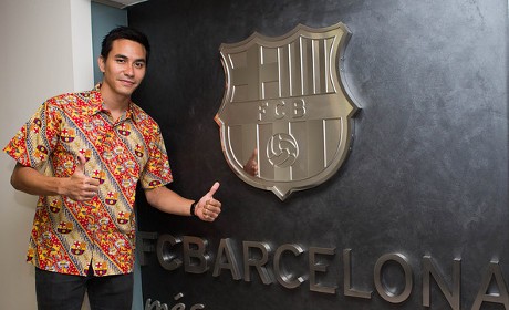 Darius Sinathrya Jadi Fan Kehormatan Barca