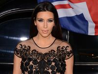 Hamil, Kim Kardashian Makin Cantik