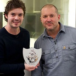 Master Desain Apple Dapat Penghargaan